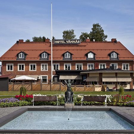 Hotel Vaennaes Vannas Zewnętrze zdjęcie
