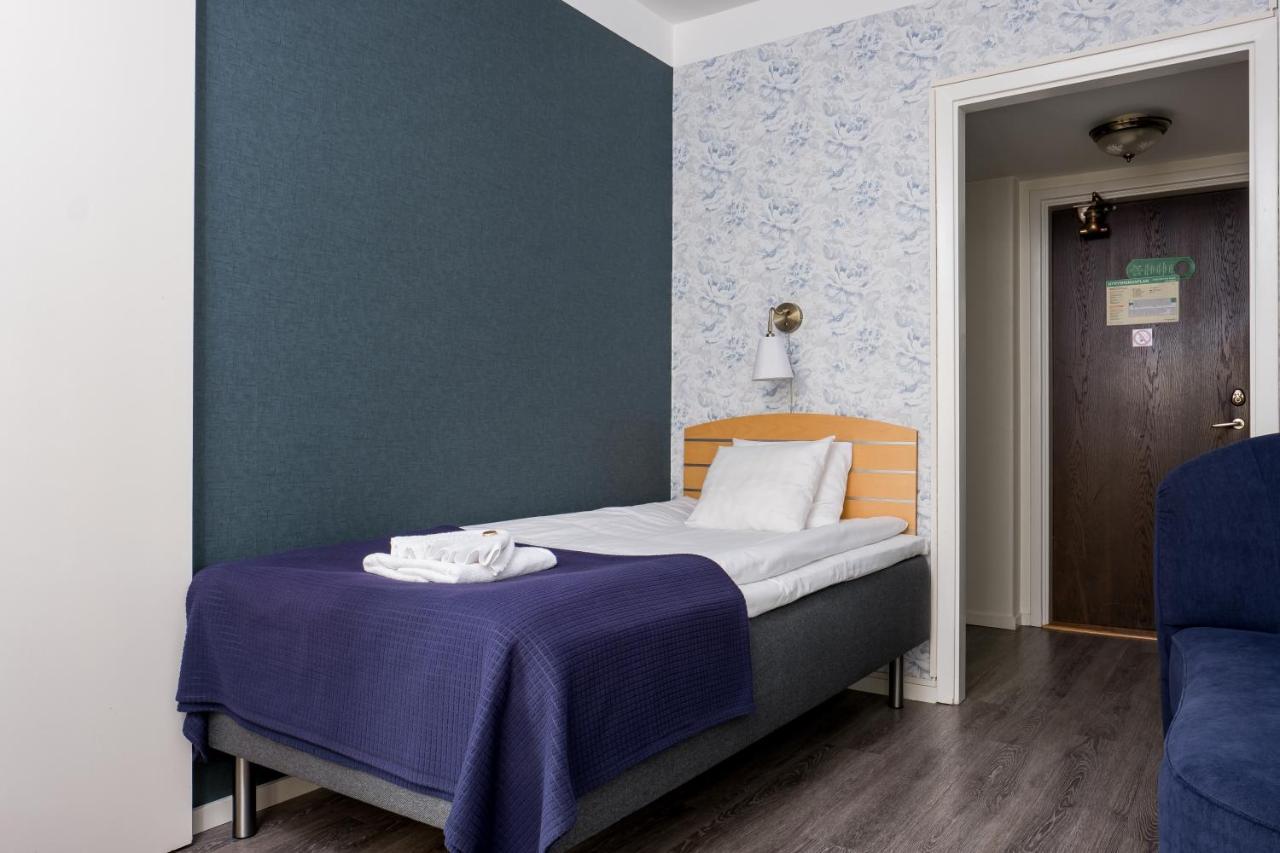 Hotel Vaennaes Vannas Zewnętrze zdjęcie